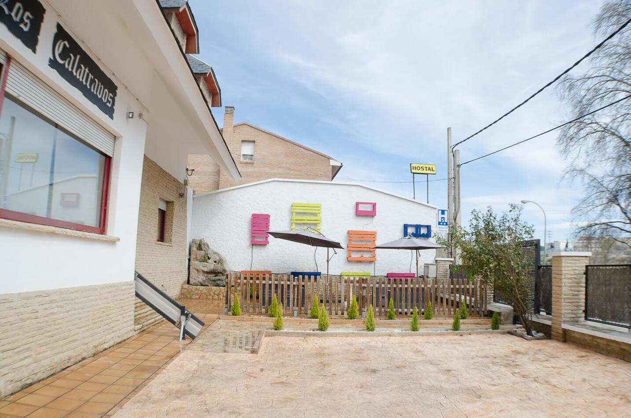 Hostal Los Calatravos Alcañiz エクステリア 写真